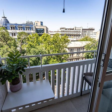 Romana Vibe Elegance In The Heart Of The City Bucarest Exterior foto