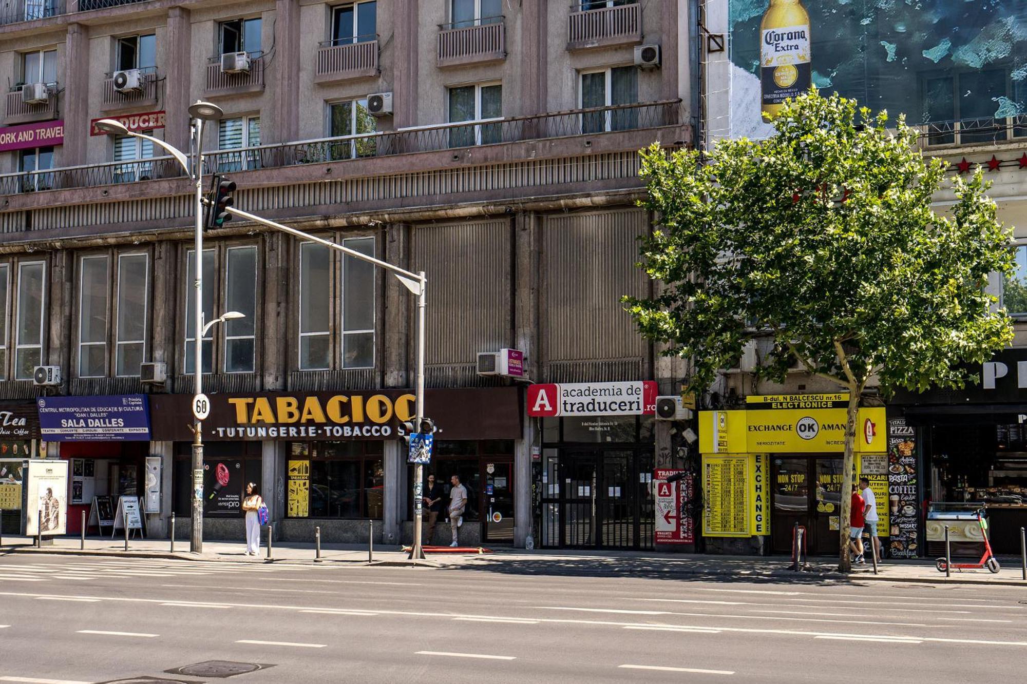 Romana Vibe Elegance In The Heart Of The City Bucarest Exterior foto