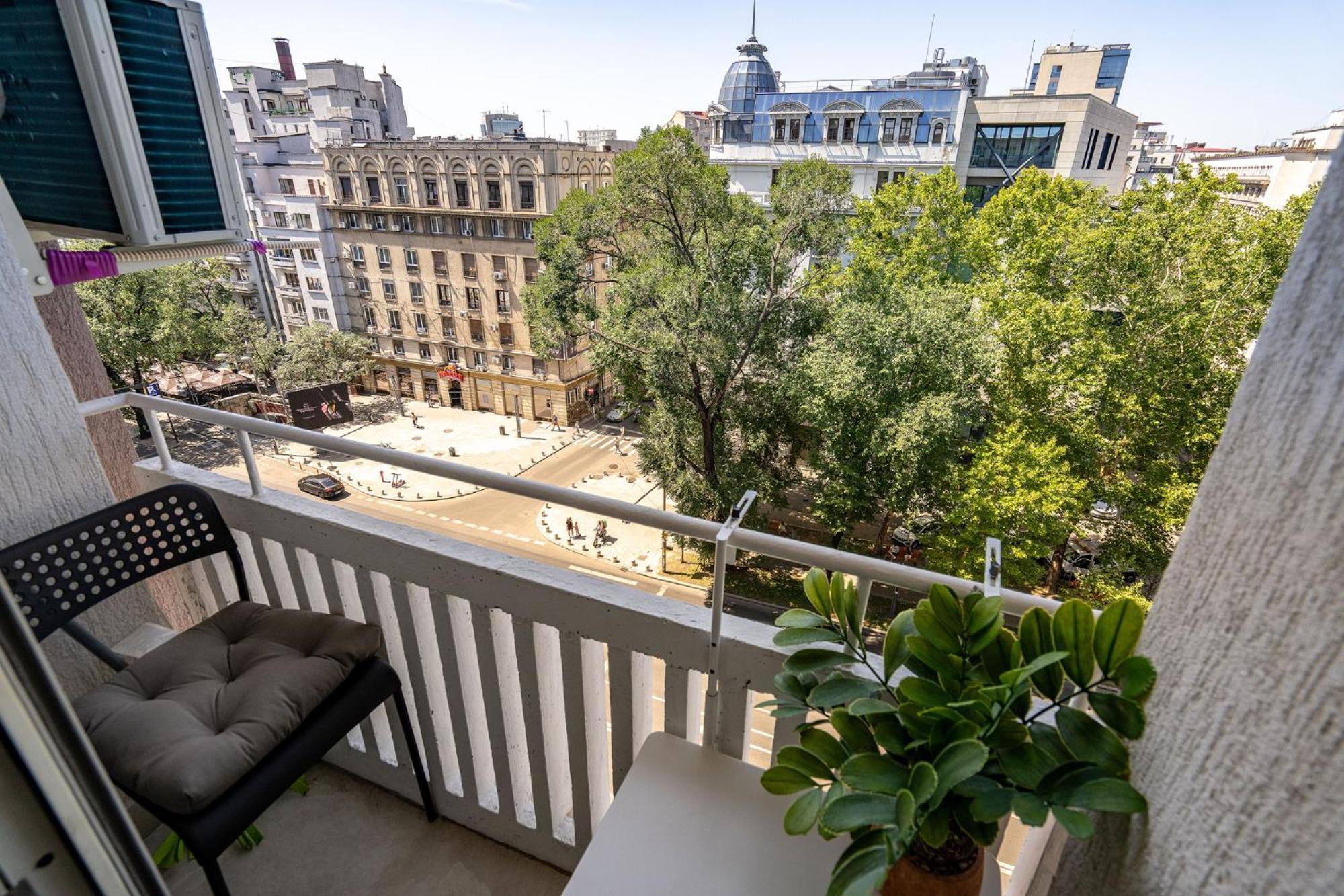 Romana Vibe Elegance In The Heart Of The City Bucarest Exterior foto